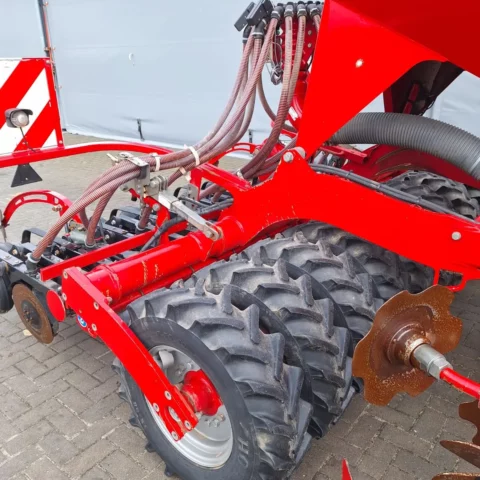 WhatsApp Image 2025-05-28 at 09.37.46 (2) WhatsApp Image 2025-05-28 at 09.37.46 (2)