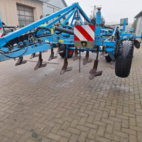 WhatsApp Image 2025-05-28 at 10.09.52 WhatsApp Image 2025-05-28 at 10.09.52